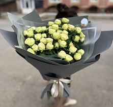 Букет Белые кустовые розы Солинеро в Караидель