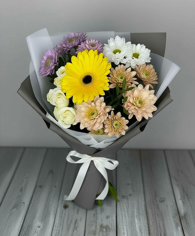 Букет цветов из: Розы, Герберы и Хризантемы в Караидель