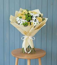 Букет цветов из:  Хризантемы и Розы в Караидель